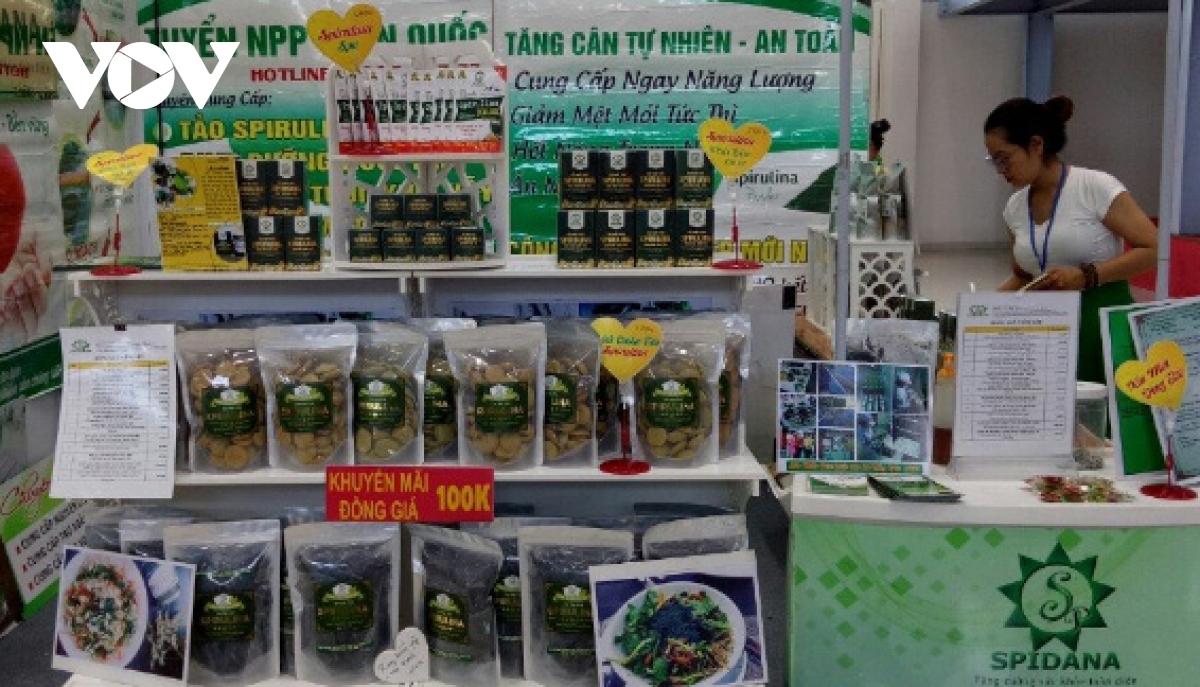 Hanoi strives to build trademarks for OCOP products